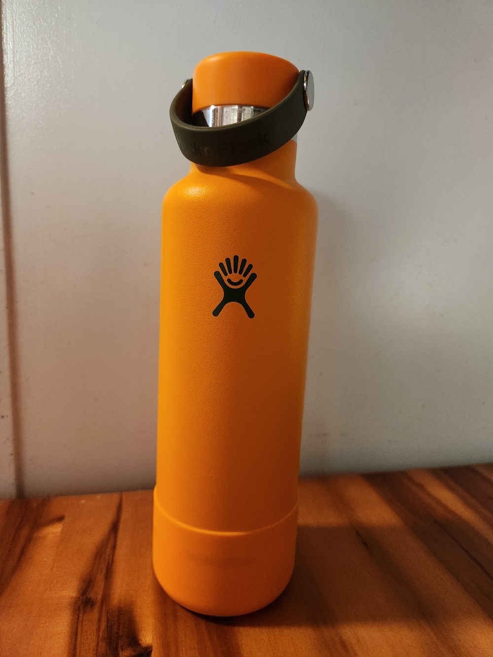 Hydro Flask Timberland 21oz Orange Stainless Steel Water Bottle with Carry Loop